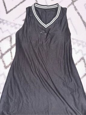 Black Sleeveless V-Neck Athletic Dress with Striped Collar
